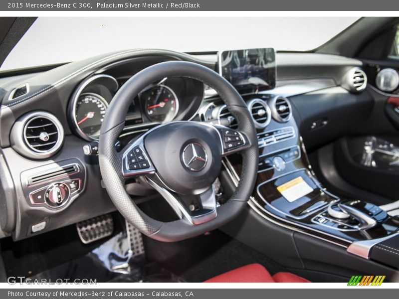 Paladium Silver Metallic / Red/Black 2015 Mercedes-Benz C 300