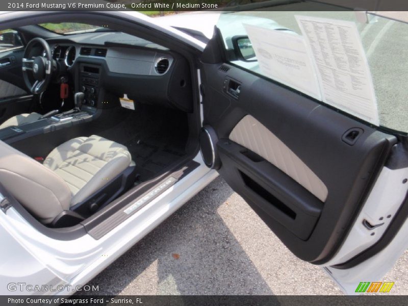 Oxford White / Medium Stone 2014 Ford Mustang V6 Premium Coupe