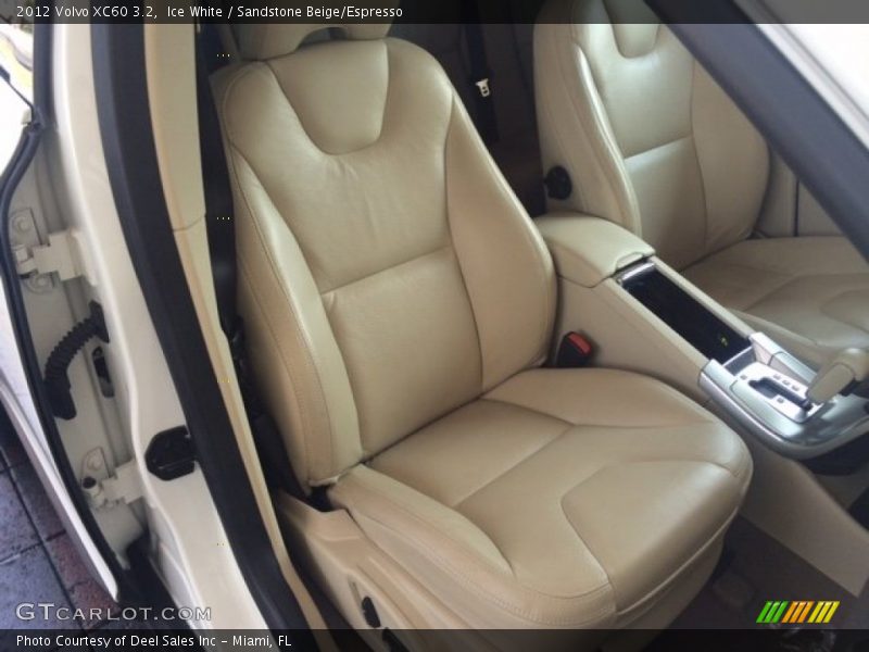Ice White / Sandstone Beige/Espresso 2012 Volvo XC60 3.2