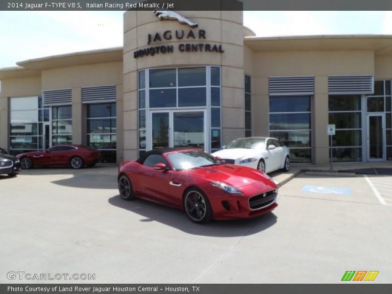 Italian Racing Red Metallic / Jet 2014 Jaguar F-TYPE V8 S