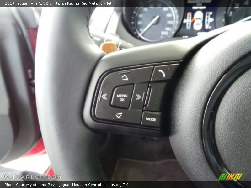 Controls of 2014 F-TYPE V8 S