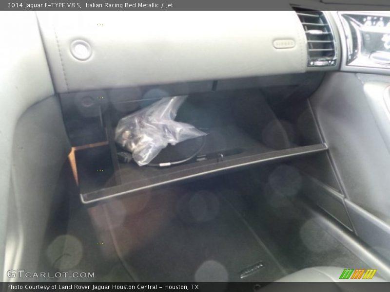 Italian Racing Red Metallic / Jet 2014 Jaguar F-TYPE V8 S