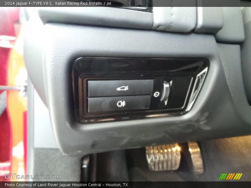 Italian Racing Red Metallic / Jet 2014 Jaguar F-TYPE V8 S