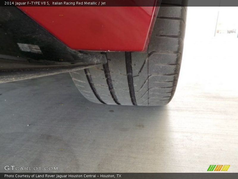 Italian Racing Red Metallic / Jet 2014 Jaguar F-TYPE V8 S