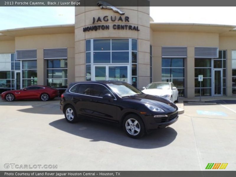 Black / Luxor Beige 2013 Porsche Cayenne