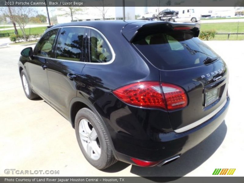 Black / Luxor Beige 2013 Porsche Cayenne