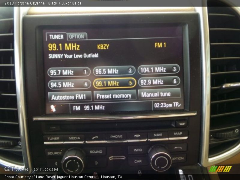 Black / Luxor Beige 2013 Porsche Cayenne