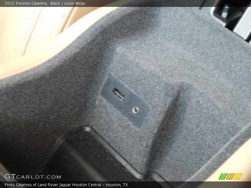 Black / Luxor Beige 2013 Porsche Cayenne