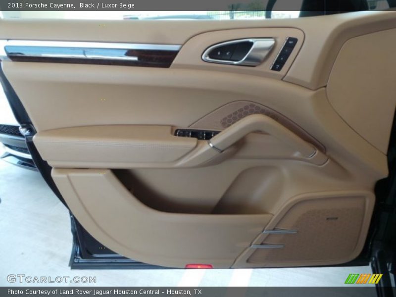 Black / Luxor Beige 2013 Porsche Cayenne