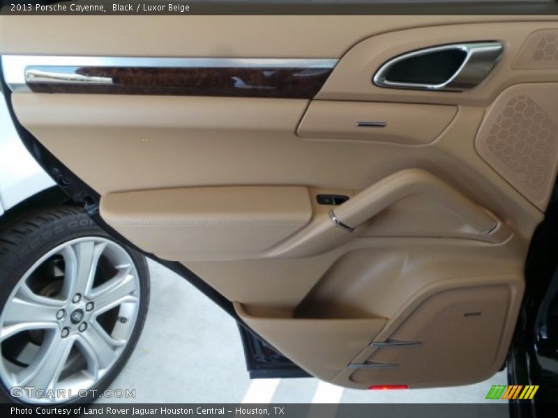 Black / Luxor Beige 2013 Porsche Cayenne