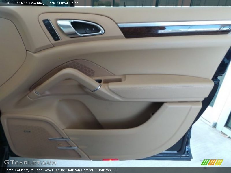 Black / Luxor Beige 2013 Porsche Cayenne