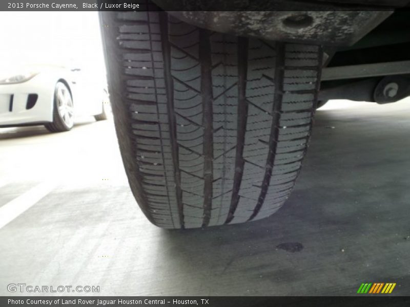 Black / Luxor Beige 2013 Porsche Cayenne