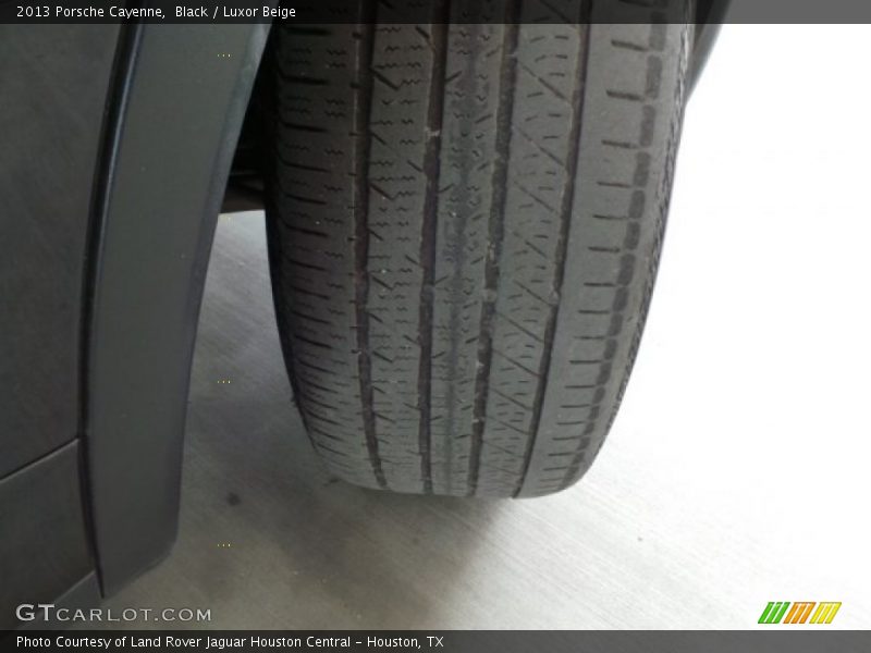 Black / Luxor Beige 2013 Porsche Cayenne