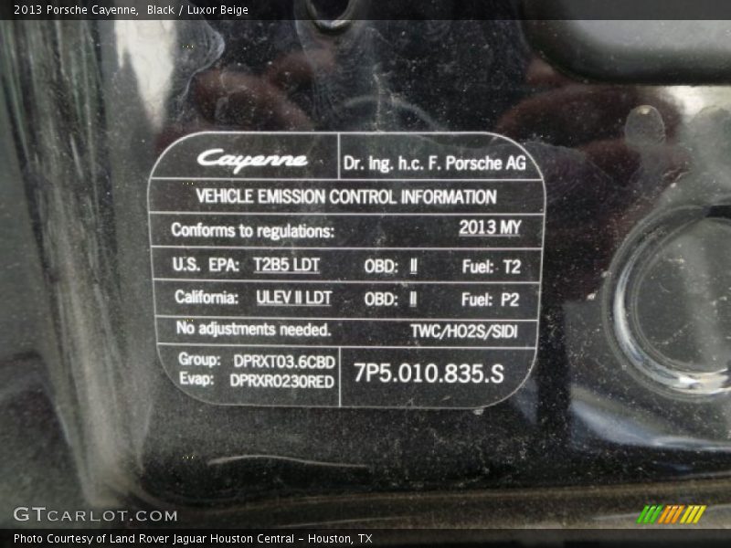Black / Luxor Beige 2013 Porsche Cayenne