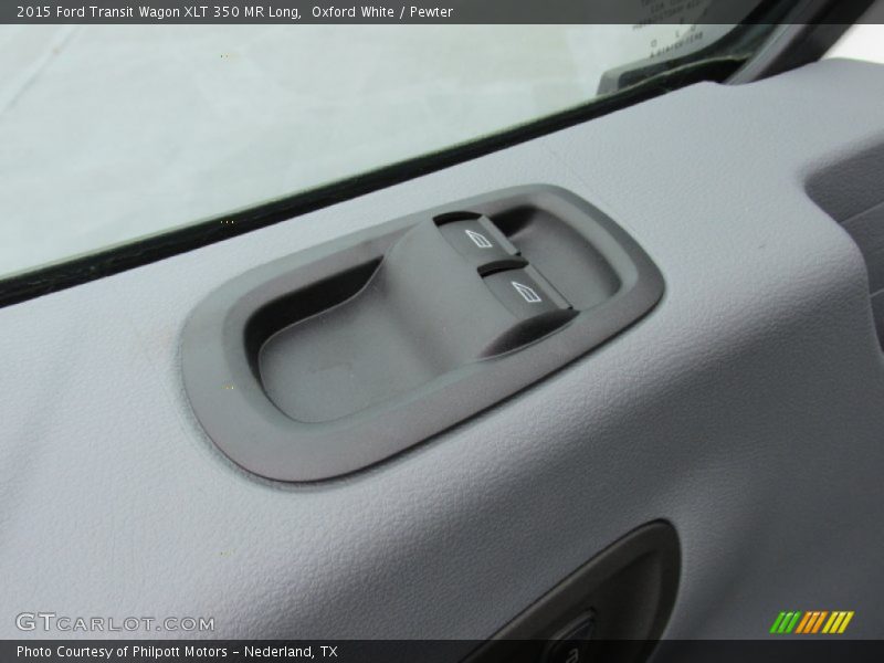 Controls of 2015 Transit Wagon XLT 350 MR Long