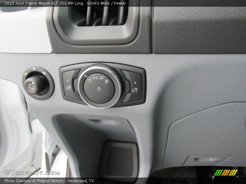 Controls of 2015 Transit Wagon XLT 350 MR Long
