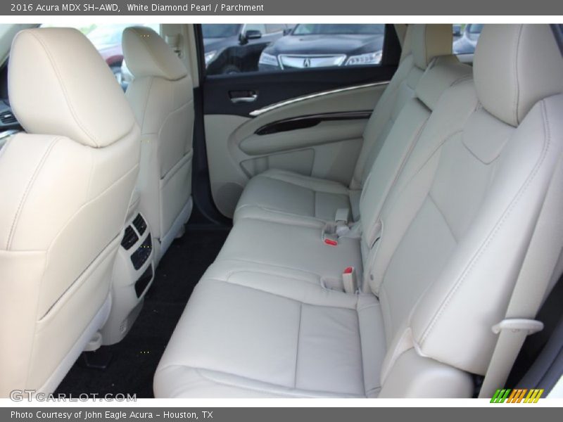 White Diamond Pearl / Parchment 2016 Acura MDX SH-AWD