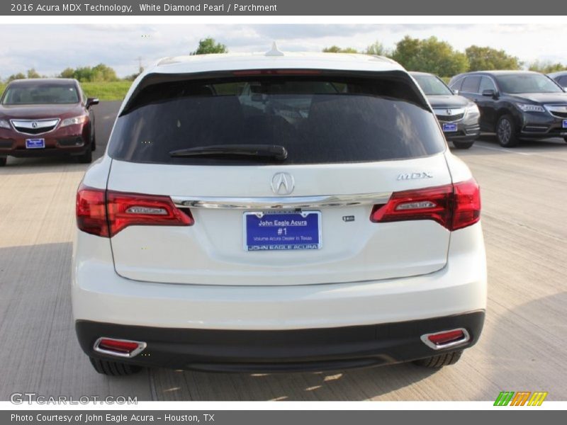 White Diamond Pearl / Parchment 2016 Acura MDX Technology