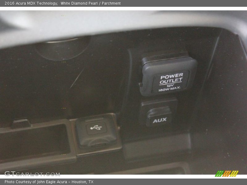 White Diamond Pearl / Parchment 2016 Acura MDX Technology