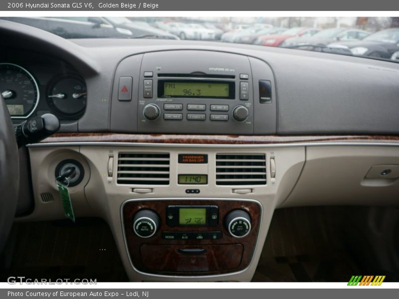 Golden Beige / Beige 2006 Hyundai Sonata GLS V6