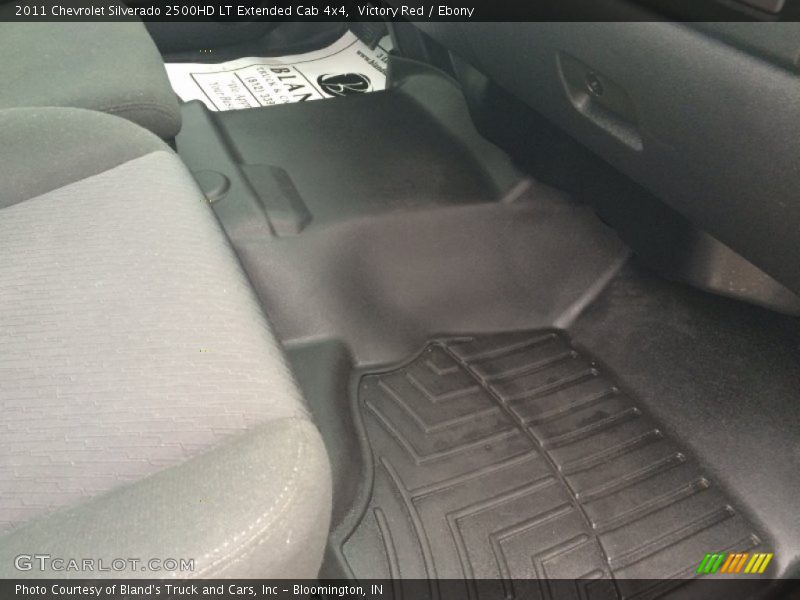 Victory Red / Ebony 2011 Chevrolet Silverado 2500HD LT Extended Cab 4x4