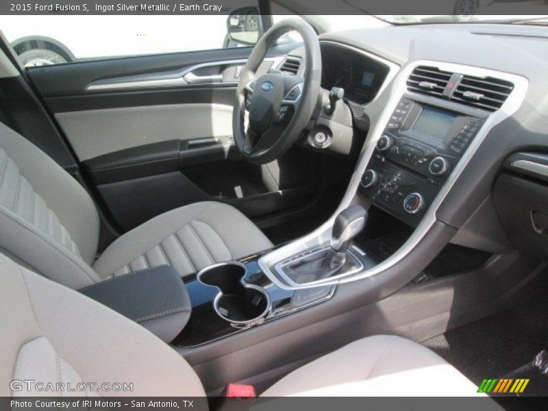 Ingot Silver Metallic / Earth Gray 2015 Ford Fusion S