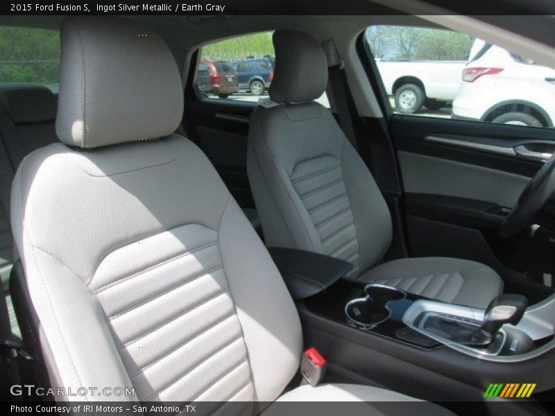 Ingot Silver Metallic / Earth Gray 2015 Ford Fusion S