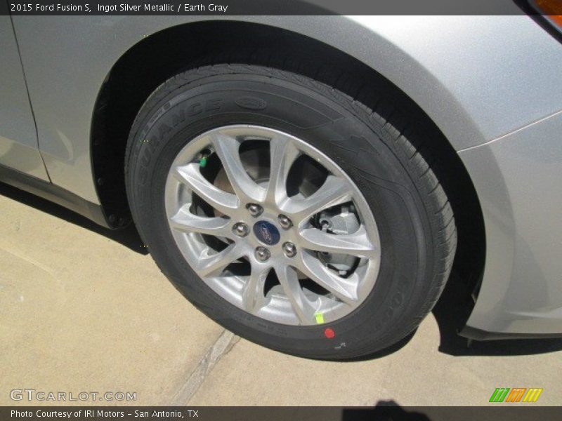 Ingot Silver Metallic / Earth Gray 2015 Ford Fusion S