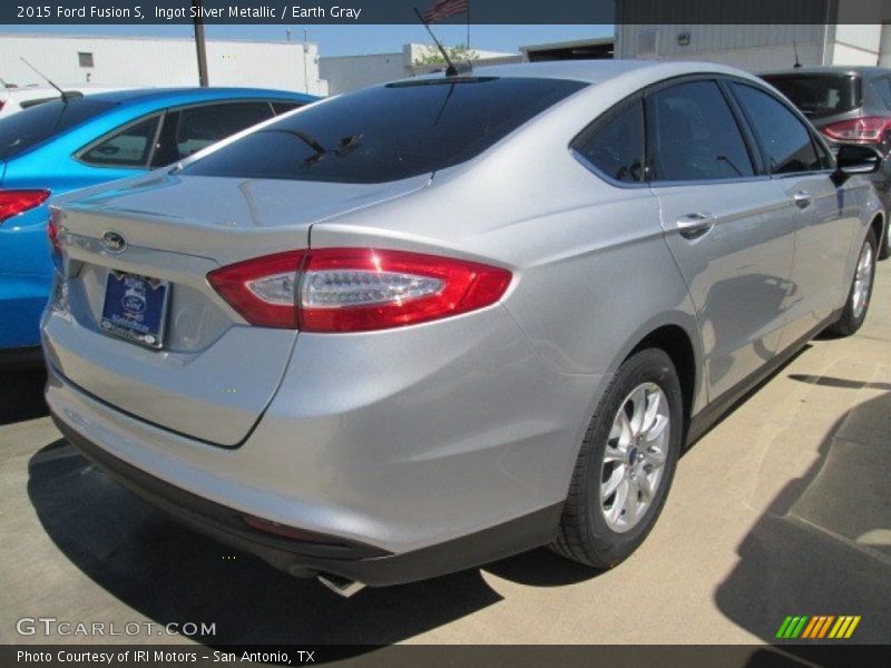 Ingot Silver Metallic / Earth Gray 2015 Ford Fusion S