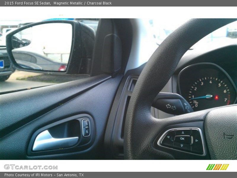 Magnetic Metallic / Charcoal Black 2015 Ford Focus SE Sedan