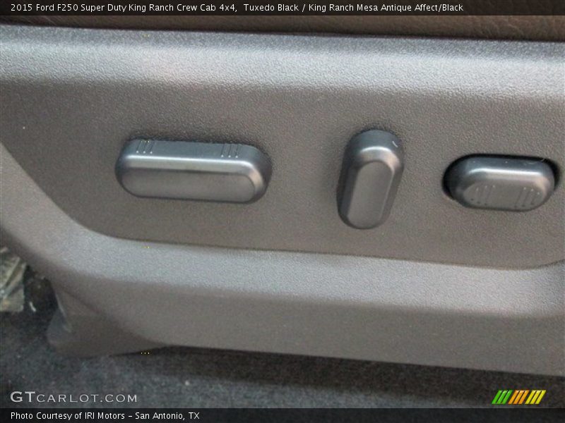 Tuxedo Black / King Ranch Mesa Antique Affect/Black 2015 Ford F250 Super Duty King Ranch Crew Cab 4x4