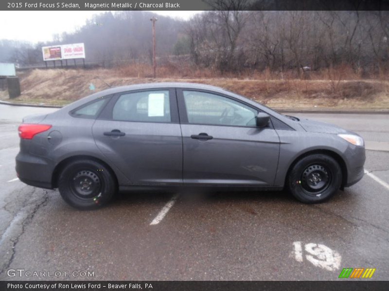 Magnetic Metallic / Charcoal Black 2015 Ford Focus S Sedan