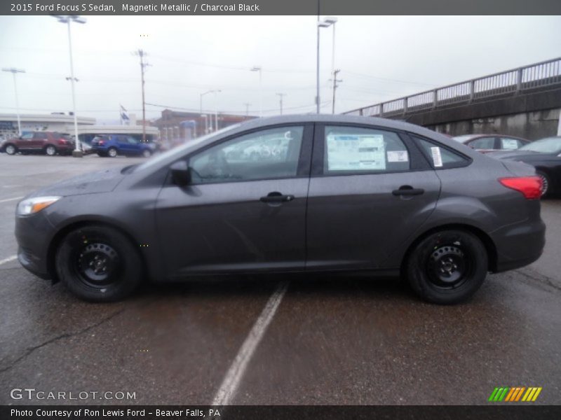 Magnetic Metallic / Charcoal Black 2015 Ford Focus S Sedan