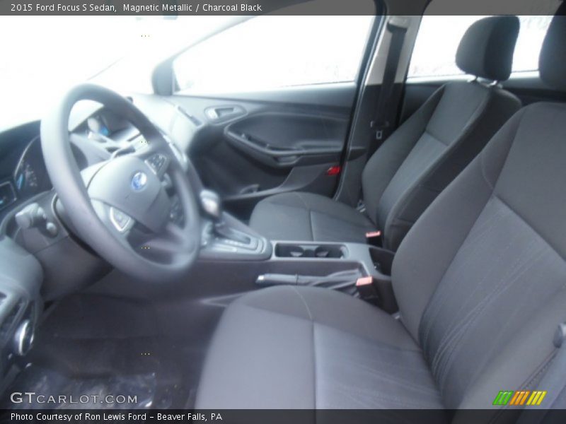 Magnetic Metallic / Charcoal Black 2015 Ford Focus S Sedan