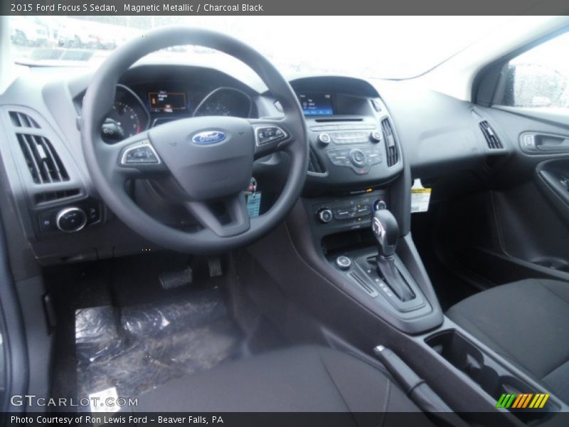 Magnetic Metallic / Charcoal Black 2015 Ford Focus S Sedan