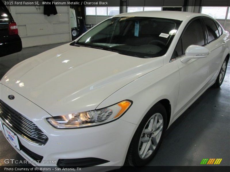 White Platinum Metallic / Charcoal Black 2015 Ford Fusion SE