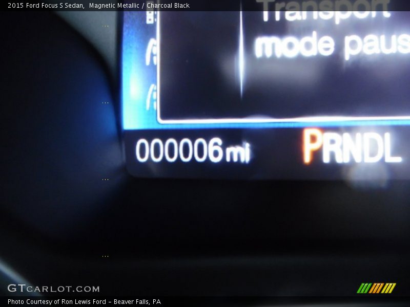 Magnetic Metallic / Charcoal Black 2015 Ford Focus S Sedan