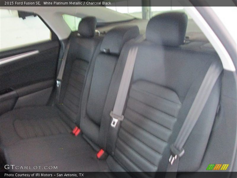 White Platinum Metallic / Charcoal Black 2015 Ford Fusion SE