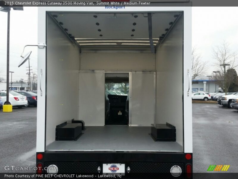 Summit White / Medium Pewter 2015 Chevrolet Express Cutaway 3500 Moving Van