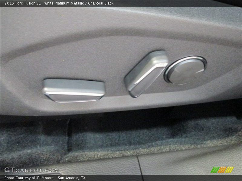 White Platinum Metallic / Charcoal Black 2015 Ford Fusion SE