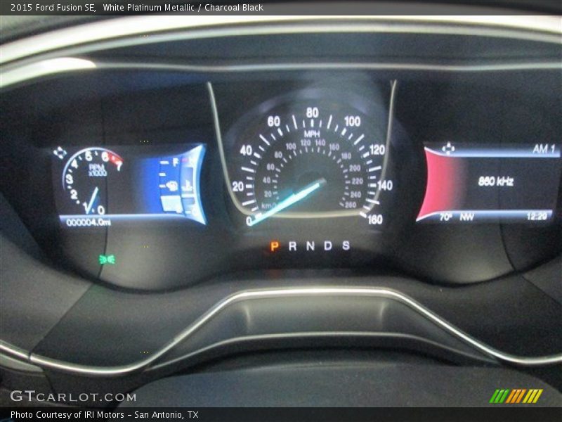 White Platinum Metallic / Charcoal Black 2015 Ford Fusion SE