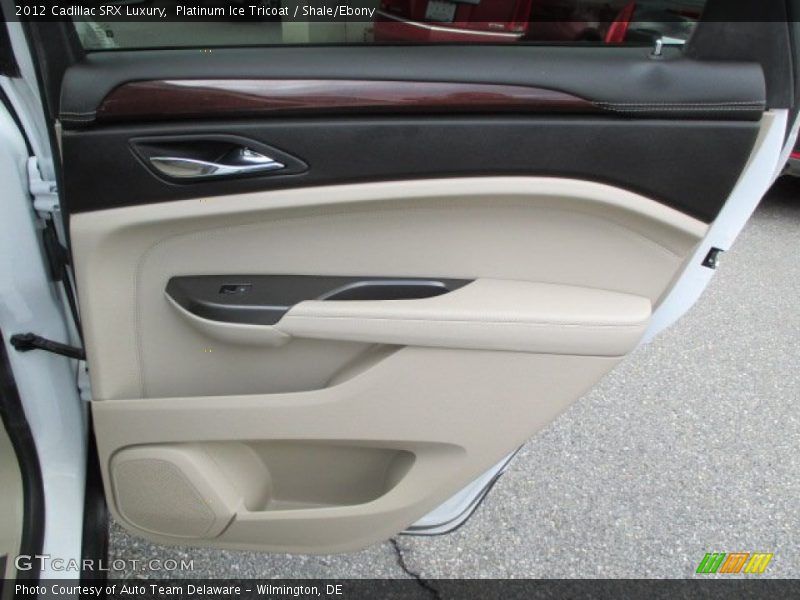 Platinum Ice Tricoat / Shale/Ebony 2012 Cadillac SRX Luxury