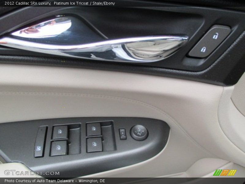 Platinum Ice Tricoat / Shale/Ebony 2012 Cadillac SRX Luxury