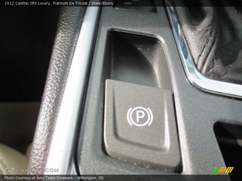 Platinum Ice Tricoat / Shale/Ebony 2012 Cadillac SRX Luxury