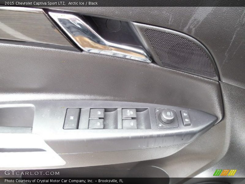 Arctic Ice / Black 2015 Chevrolet Captiva Sport LTZ