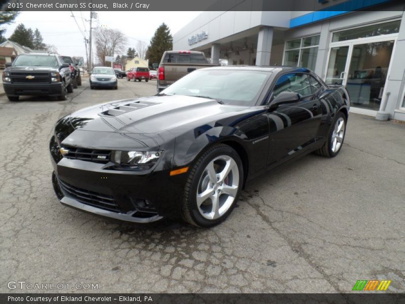 Front 3/4 View of 2015 Camaro SS Coupe