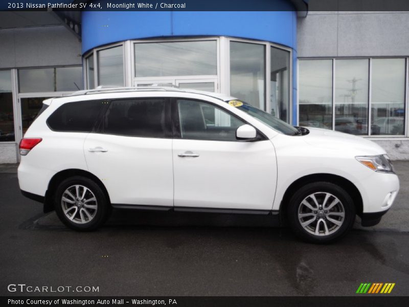Moonlight White / Charcoal 2013 Nissan Pathfinder SV 4x4