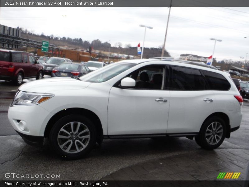 Moonlight White / Charcoal 2013 Nissan Pathfinder SV 4x4