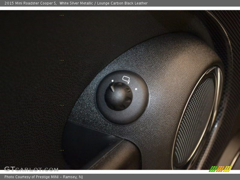 White Silver Metallic / Lounge Carbon Black Leather 2015 Mini Roadster Cooper S