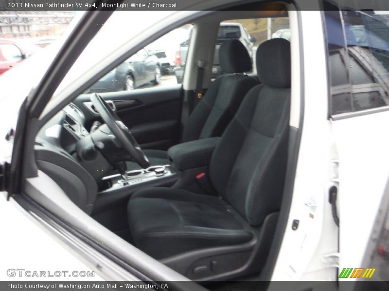 Moonlight White / Charcoal 2013 Nissan Pathfinder SV 4x4